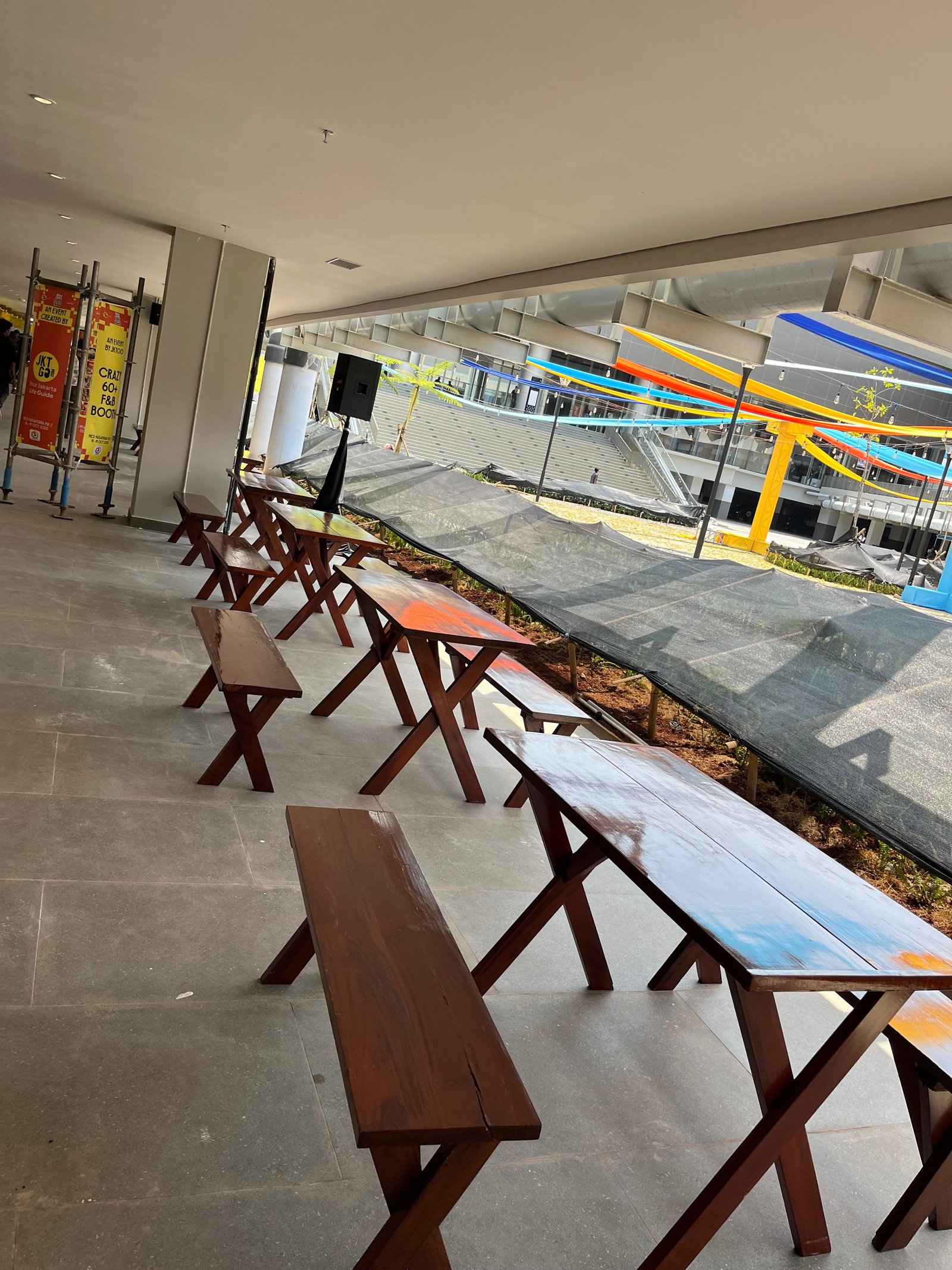  SEWA MEJA DAN KURSI TAMAN SET LOKASI SERANG BARU DI BEKASI