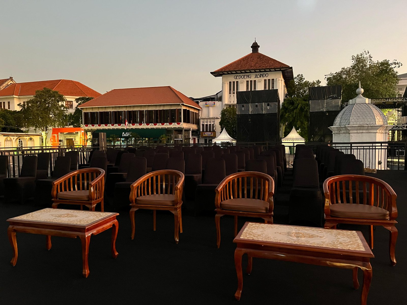 Butuh Kursi Betawi untuk Acara Spesial? Sewa dengan Harga Terbaik di Rawalumbu Bekasi!