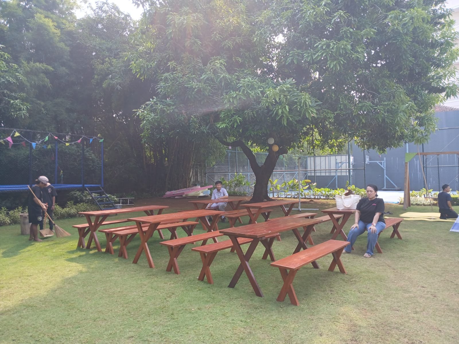 SEWA MEJA DAN KURSI TAMAN SET LOKASI CIKARANG UTARA DI BEKASI