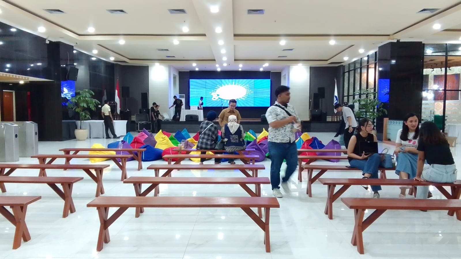 SEWA MEJA DAN KURSI TAMAN SET LOKASI SEKITAR BOJONGSARI DI DEPOK