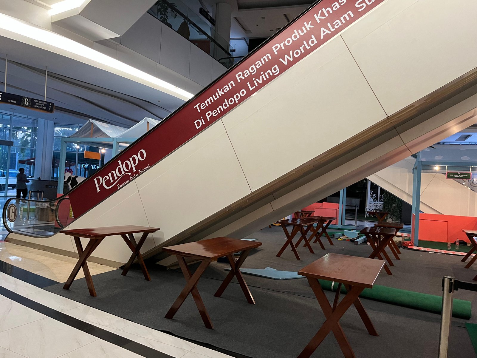 SEWA MEJA DAN KURSI TAMAN SET LOKASI SEKITAR KARANG TENGAH DI TANGERANG