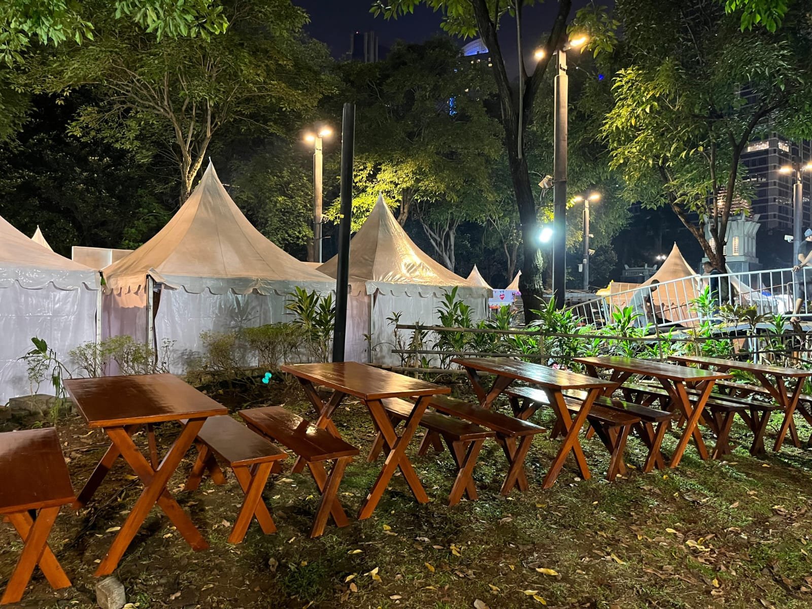 SEWA MEJA DAN KURSI TAMAN SET LOKASI SEKITAR PALMERAH DI JAKARTA BARAT