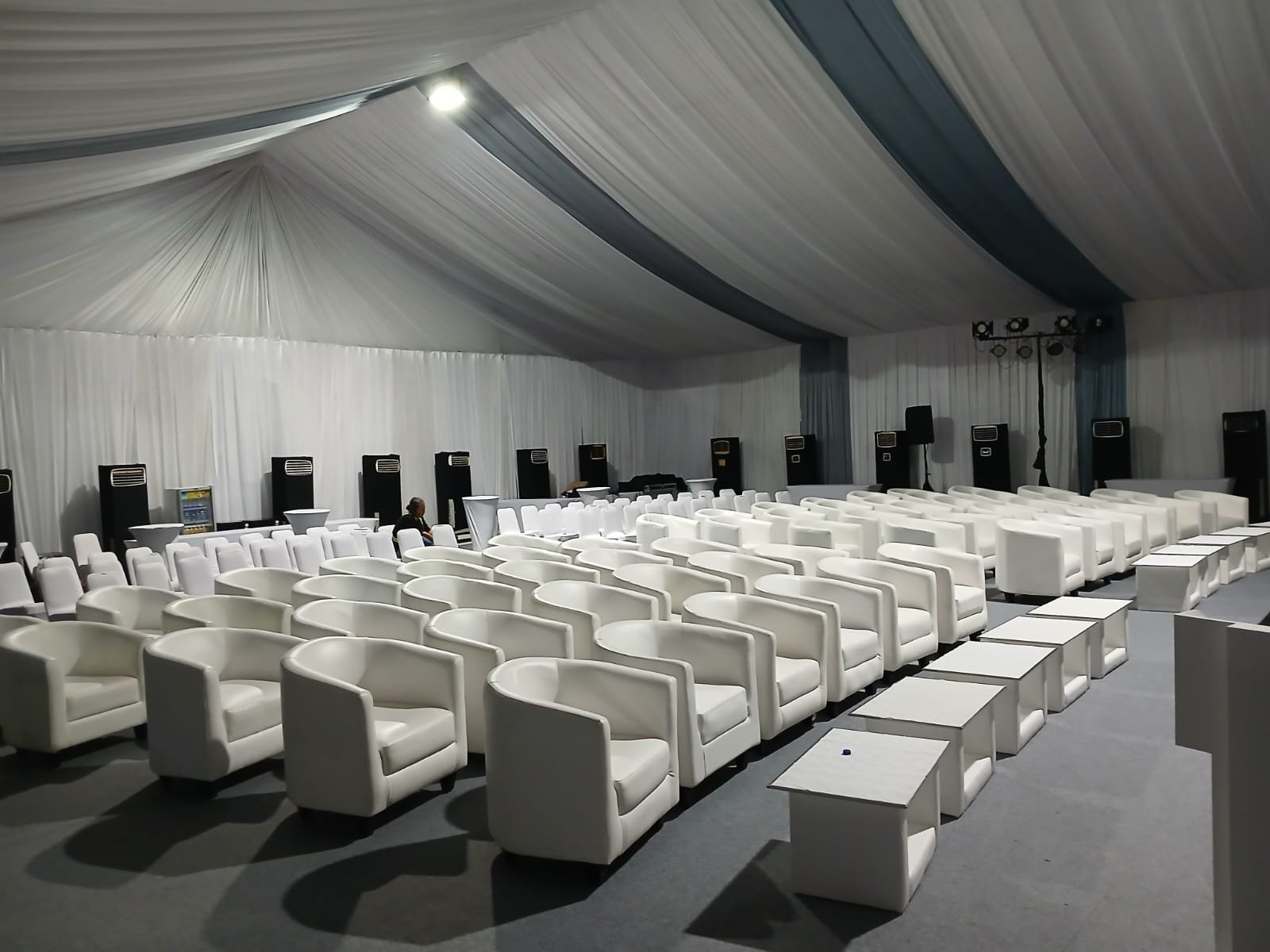 Sewa Sofa di Universitas Bina Nusantara Alam Sutera Tangerang Selatan