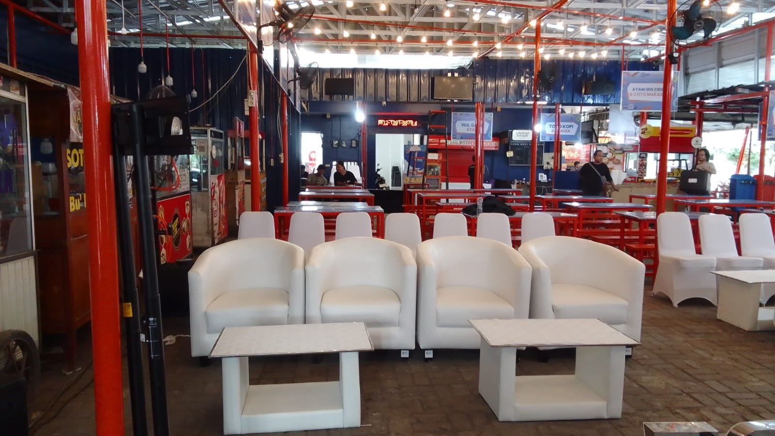 Sofa Oval – Pilihan Sofa Mewah & Unik untuk Tampilan Acara Lebih Berkelas
